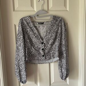 SHEIN Black and White Puff Sleeve Crop Blouse